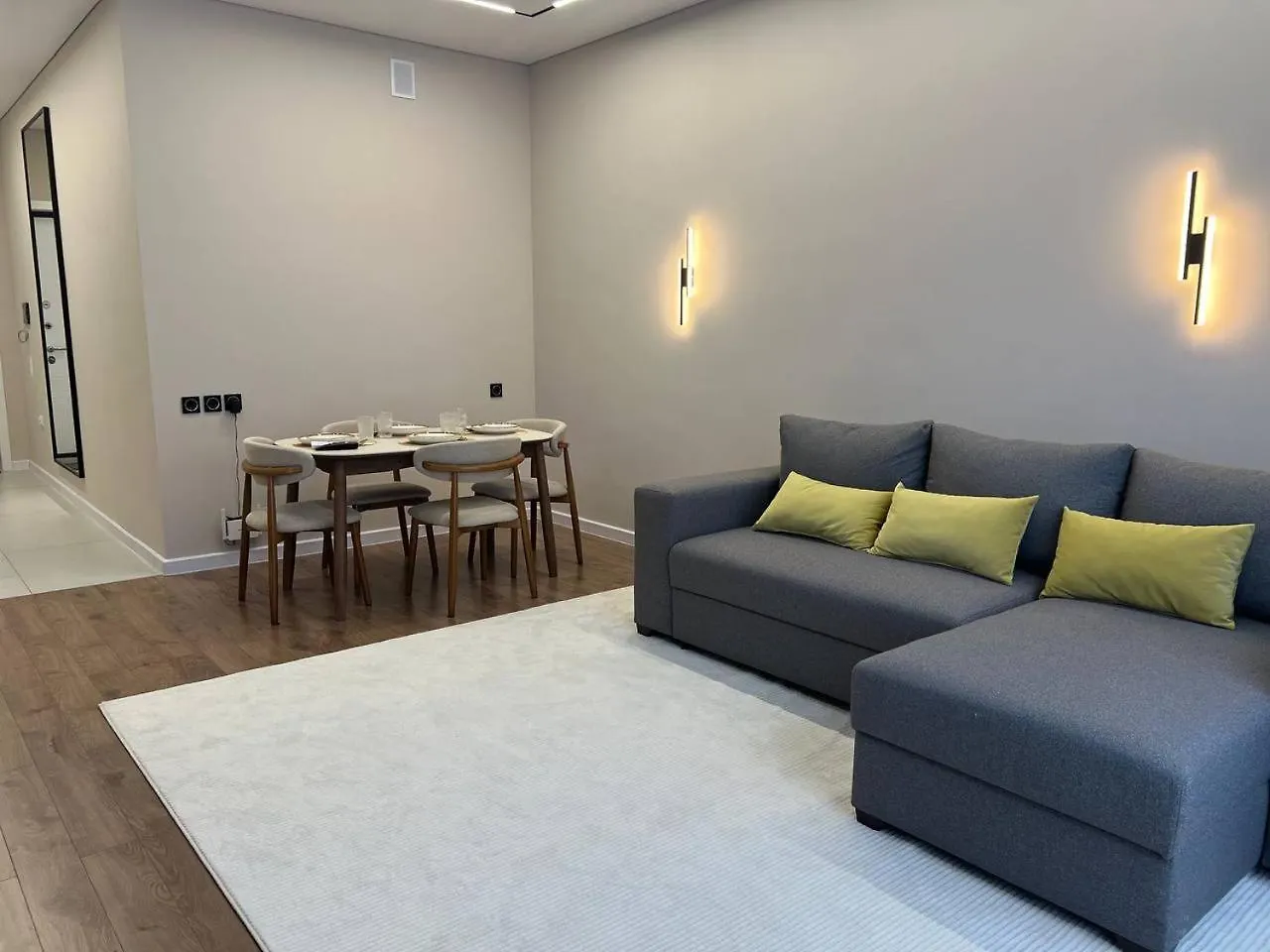 Apartament Жк Кристалл 6 И 5 Блок Ałma Ata
